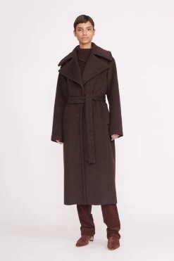 CARVER COAT | DARK CHOCOLATE 10 CARVER COAT | DARK CHOCOLATE -Chic Style Shop 035 230605 Staud Fall Ecom 01201 web