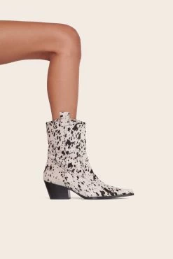 JUNE BOOT | BLACK WHITE HAIRCALF -Chic Style Shop 468 1313 BWHC 00175 web