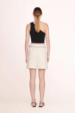 ERIS SHORT | NATURAL BLACK 8 ERIS SHORT | NATURAL BLACK -Chic Style Shop Eris Short Natural Black 03032 web