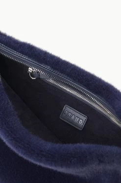 VIVI SHOULDER BAG | NAVY FAUX FUR -Chic Style Shop STAUD VIVI SHOULDERBAG NAVY FALL 23 ECOM 3
