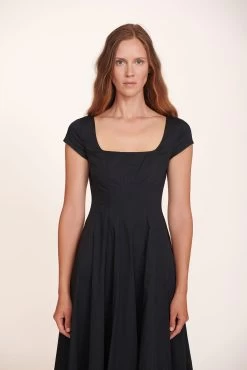 SHORT SLEEVE WELLS DRESS | BLACK -Chic Style Shop Short Sleeve Wells Dress Black 016 edit web